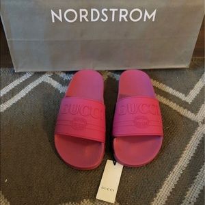 Brand new never warn Gucci slides pink size 7